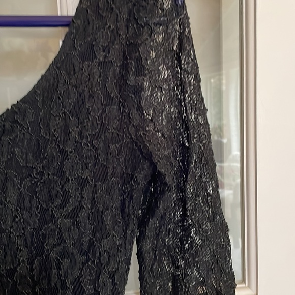 Black Lace Maxi , size 5 - Picture 8 of 10